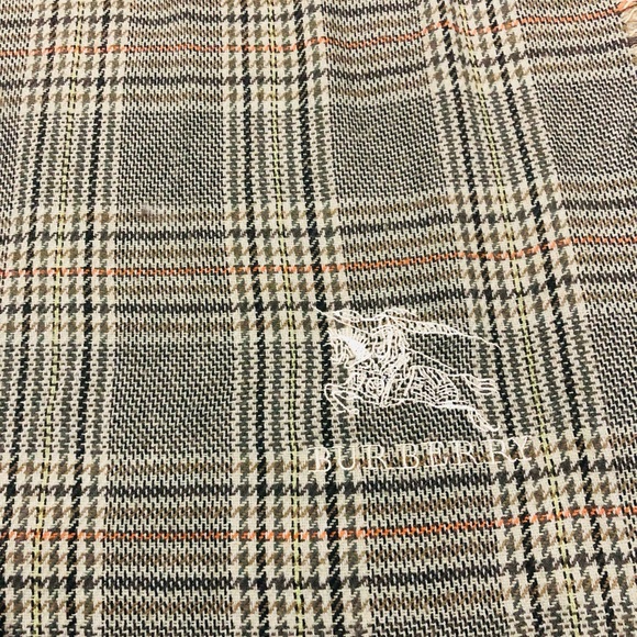 AUTHENTIC BURBERRY VINTAGE SCARF - Picture 5 of 5